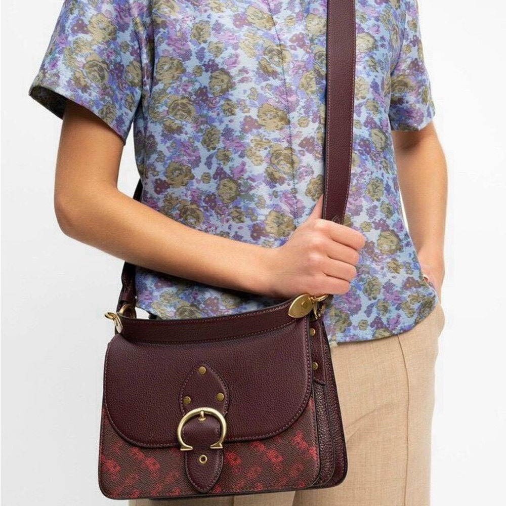 NWT Coach Beat Shoulder Bag With Horse & Carriage Print Brass/Oxblood Cranberry - Picture 3 of 12